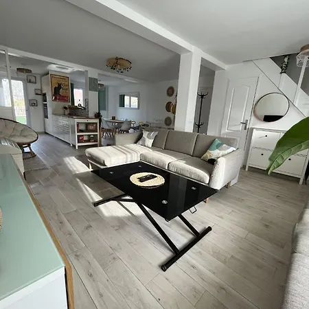 La Taniere - Charming House With Garden Holiday home