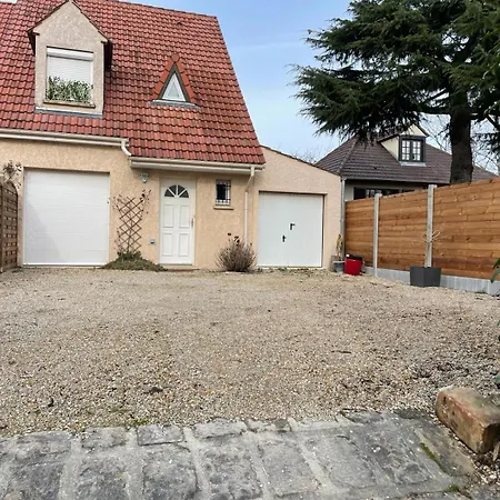 La Taniere - Charming House With Garden Holiday home *