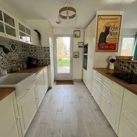 La Taniere - Charming House With Garden *