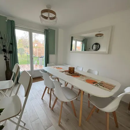 La Taniere - Charming House With Garden