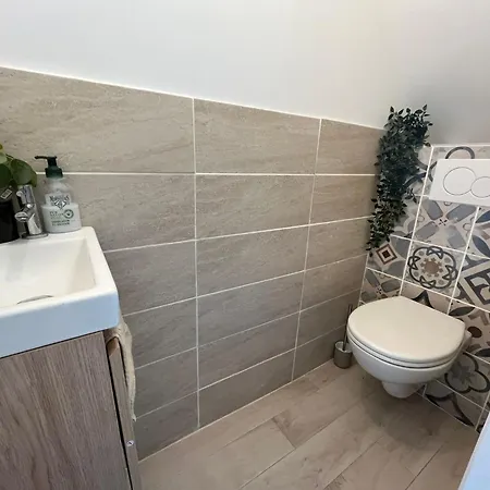 La Taniere - Charming House With Garden Holiday home *