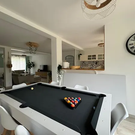 La Taniere - Charming House With Garden
